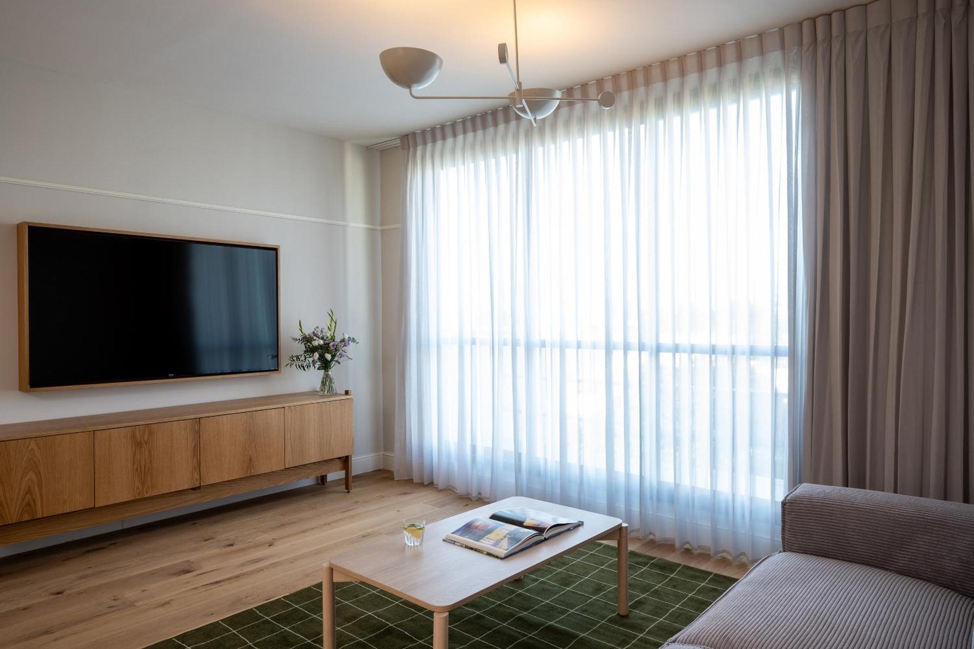 Master Mazeh Hotel Tel Aviv Bagian luar foto